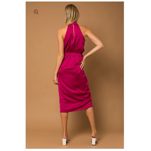 Sleeveless halter top dress - Picture 4 of 4